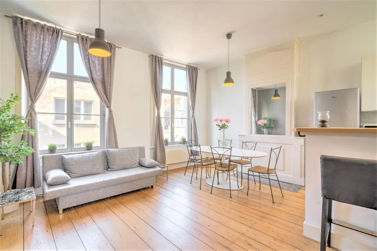 The Capital Street Triplex Apartment Antwerp