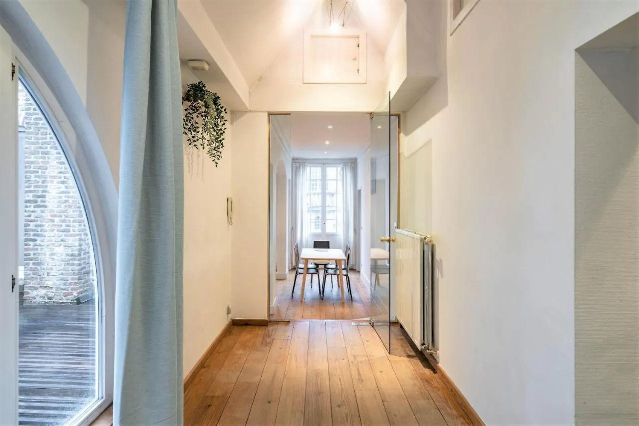 The Capital Street Triplex Apartment Antwerp Belgium