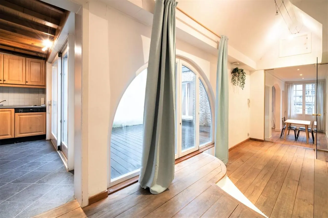 The Capital Street Triplex Apartment Antwerp