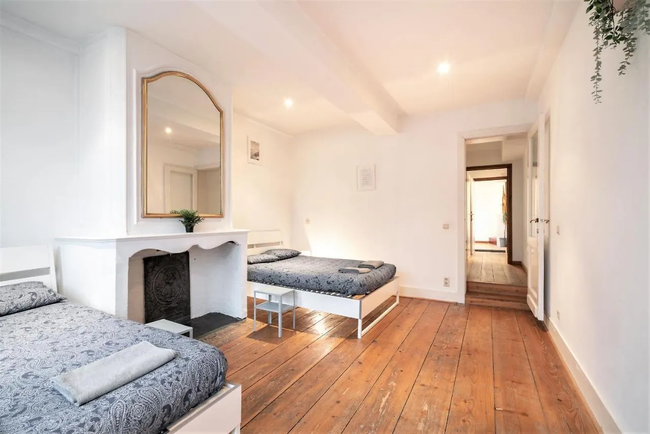 The Capital Street Triplex Apartment Antwerp 0*,  Belgium